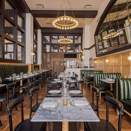 โรงแรมฟิเกรัว ลอสแอนเจลิส ภายนอก รูปภาพ Interior of the restaurant