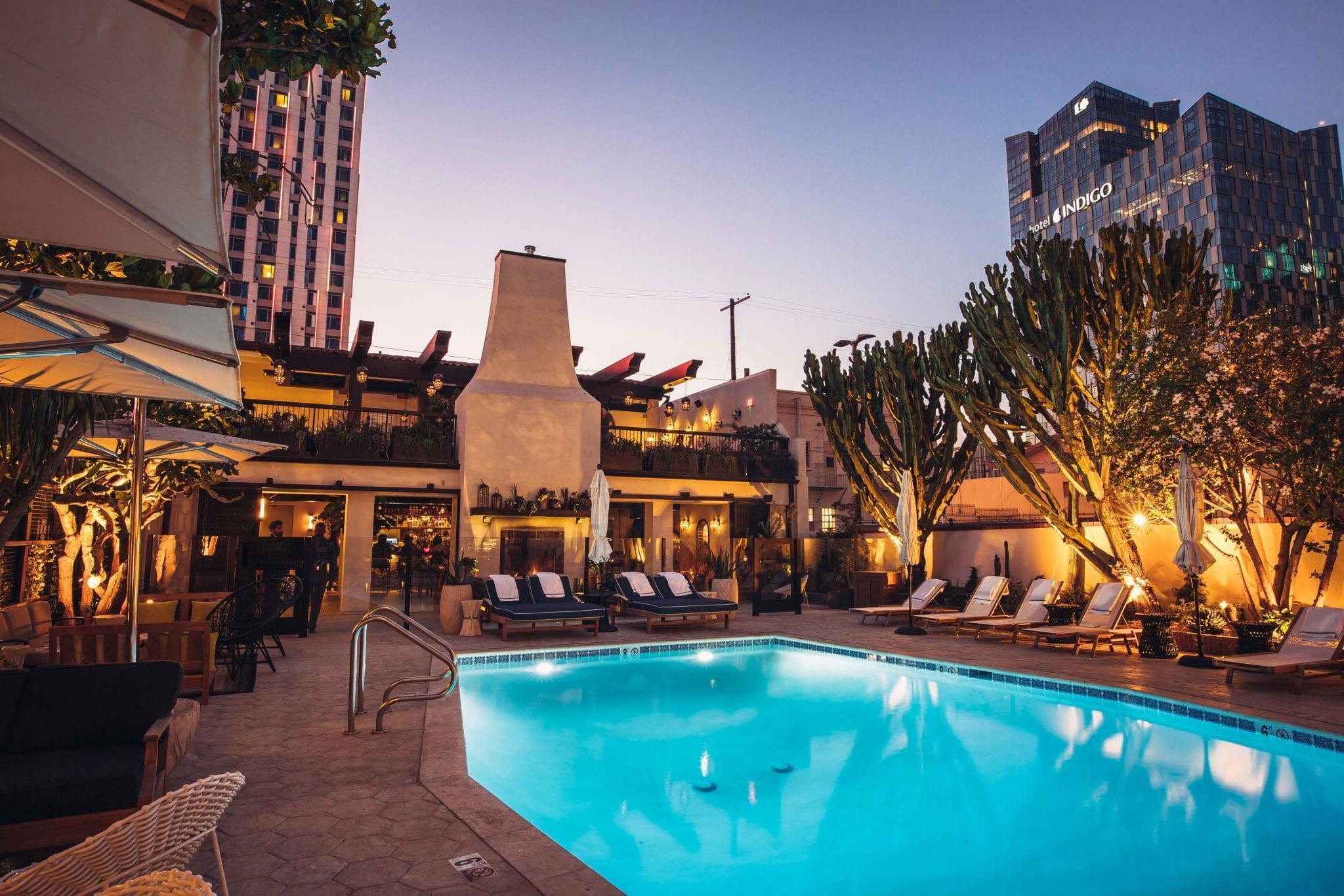 โรงแรมฟิเกรัว ลอสแอนเจลิส ภายนอก รูปภาพ The pool at the Standard, Downtown Los Angeles