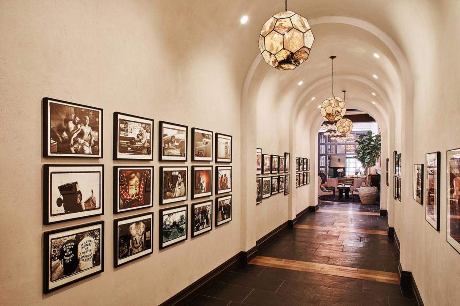 โรงแรมฟิเกรัว ลอสแอนเจลิส ภายนอก รูปภาพ The interior of the gallery