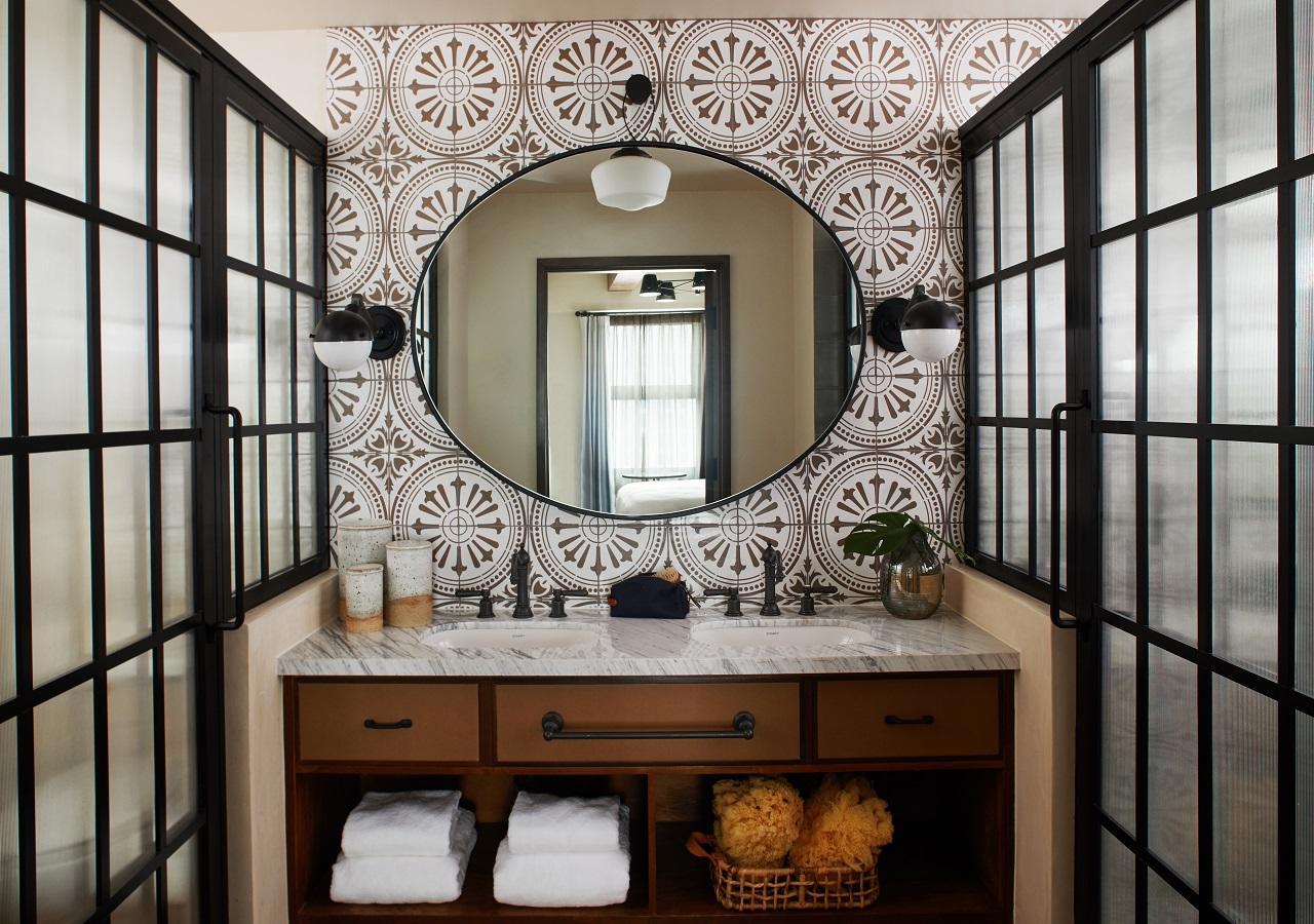 โรงแรมฟิเกรัว ลอสแอนเจลิส ภายนอก รูปภาพ Bathroom at the Hotel Valencia